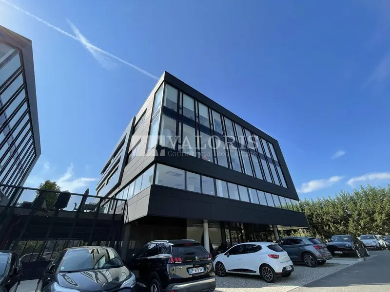 A louer Bureaux 217m² Limonest