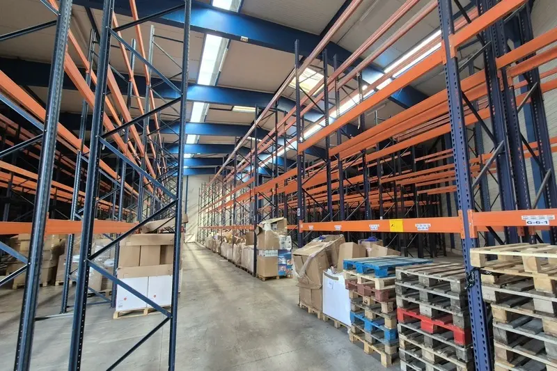 A vendre Locaux d'activité 3200m² Perpignan