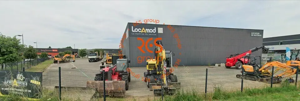 A louer Locaux d'activité 1400m² Ambarès-et-Lagrave