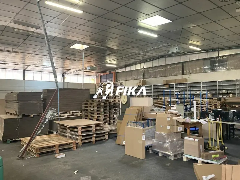 A LOUER LOCAL D'ACTIVITE  1 100 m² - (31600) MURET