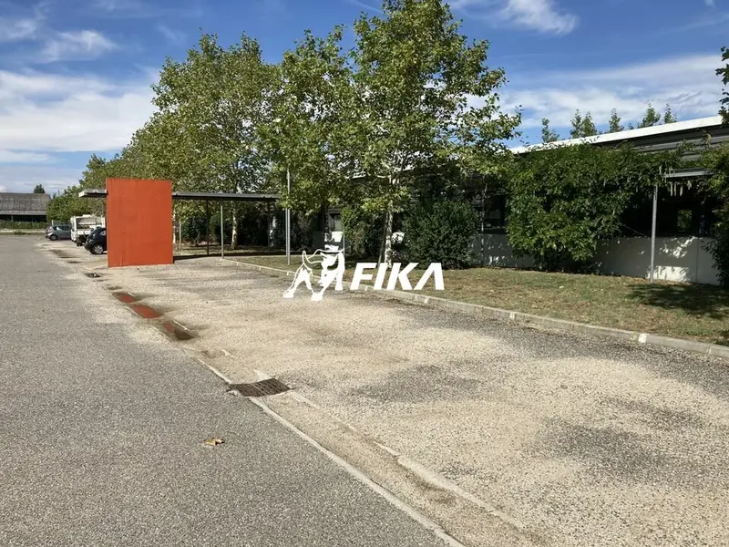 A LOUER LOCAL D'ACTIVITE 1 225 m² - (31300) TOULOUSE