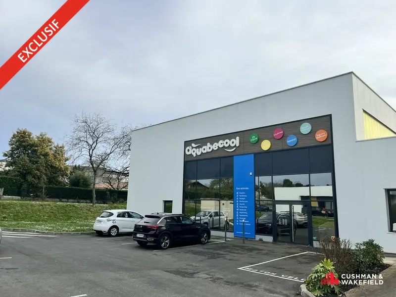 A louer Local commercial  452m² Eysines