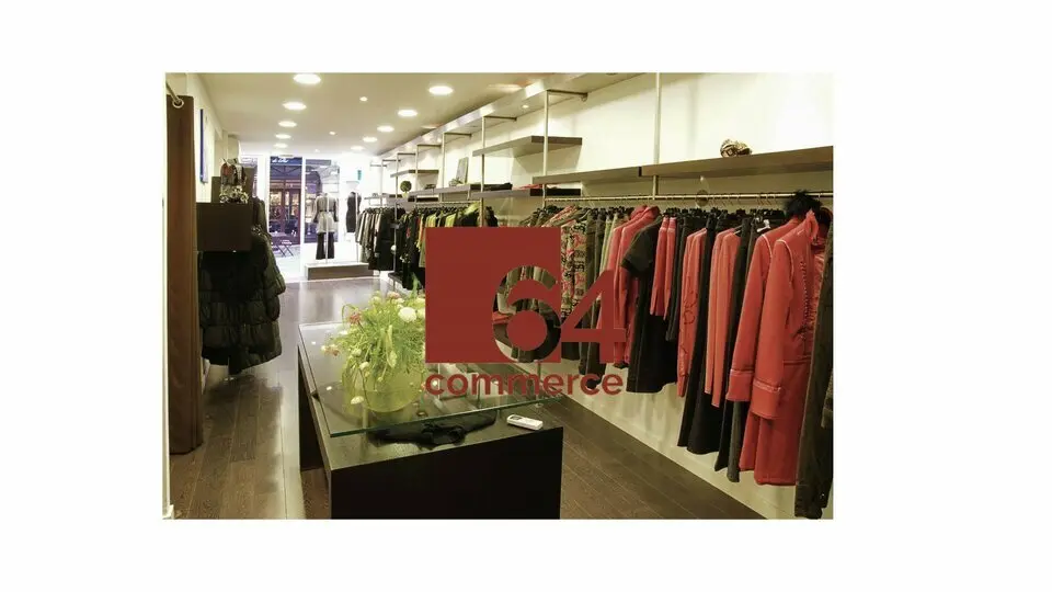 BORDEAUX CENTRE BAIL A CEDER D'UN LOCAL COMMERCIAL DE 167 M² ENV