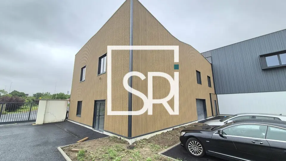 A louer Entrepôt 323m² Clermont-Ferrand