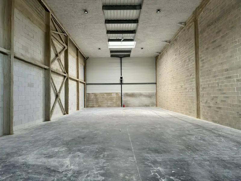 A vendre Locaux d'activité 263m² Mauregard