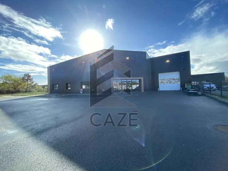 SHOWROOM / LOCAL D'ACTIVITES - MARTIGNAS SUR JALLES