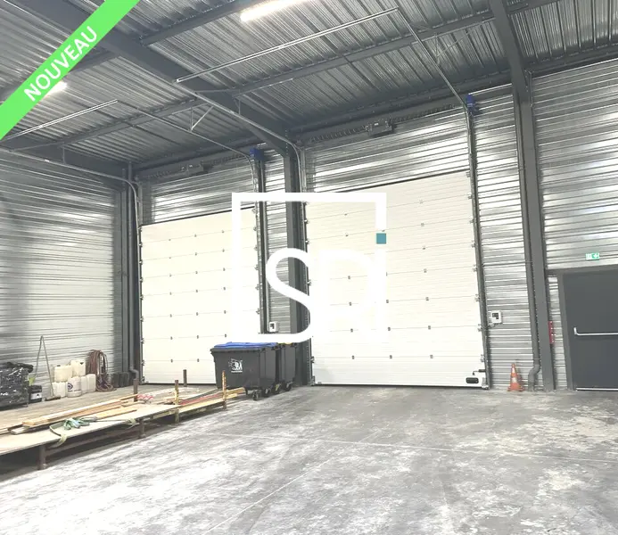 A louer Entrepôt 695m² Lezoux