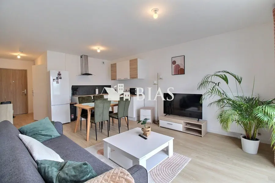 APPARTEMENT RÉCENT