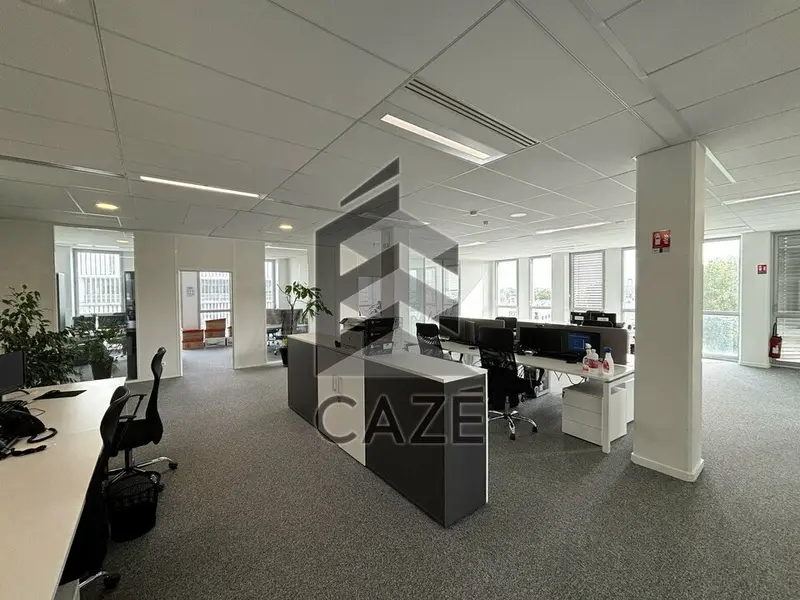 SUPERBE BUREAUX A VENDRE - BORDEAUX LAC PROCHE TRAM / ROCADE 