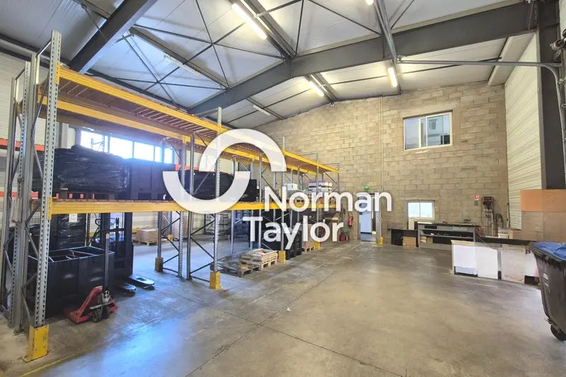 A louer Bureaux 725m² Toulouges