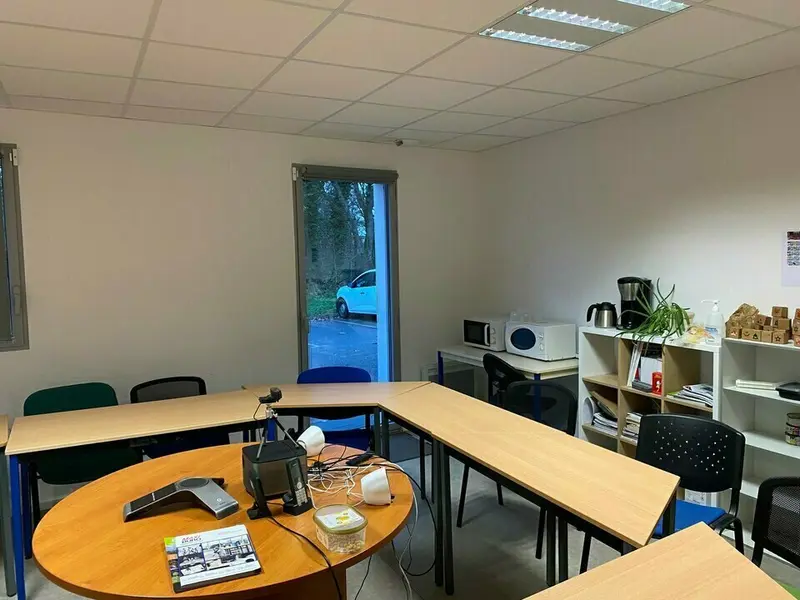 A vendre Bureaux 168m² Auray