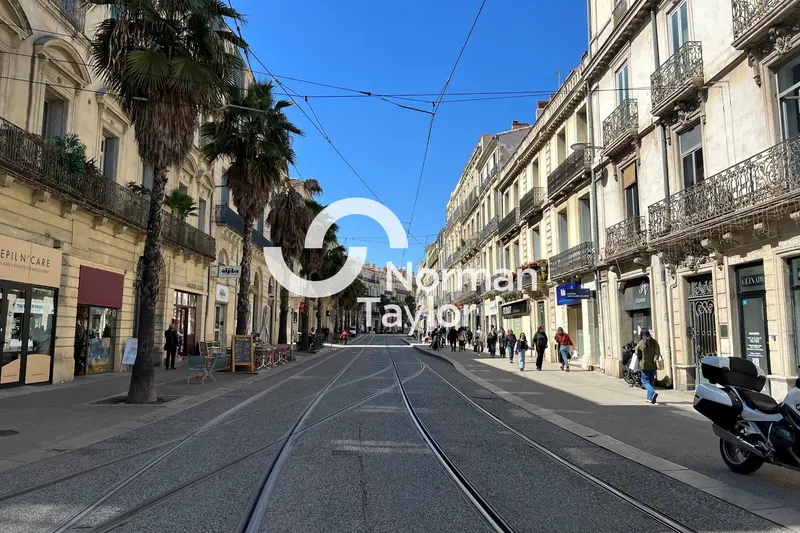 Local commercial de 193 m² à louer à - Montpellier Ecusson