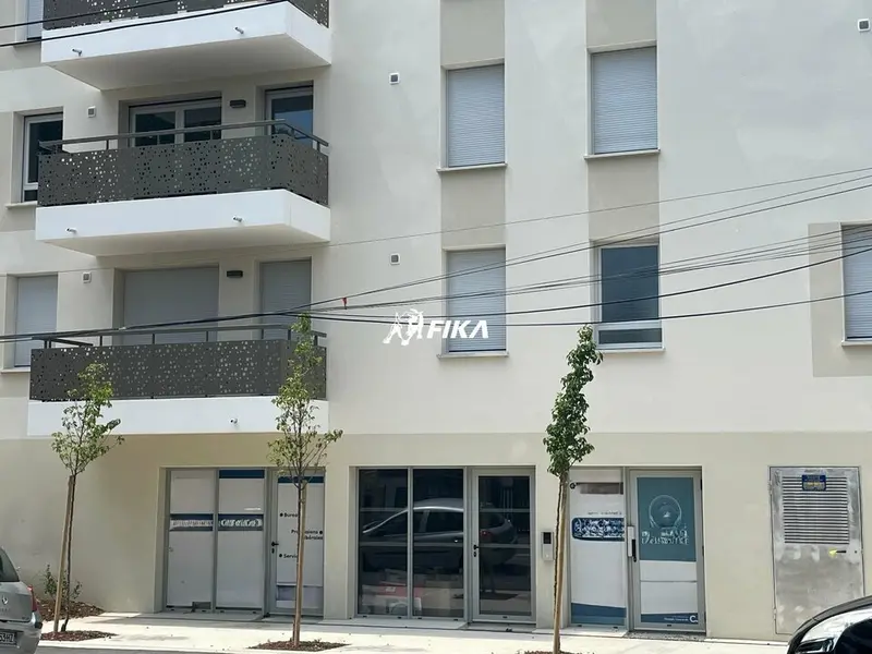 A VENDRE LOCAL COMMERCIAL 68 m² - (31200) TOULOUSE