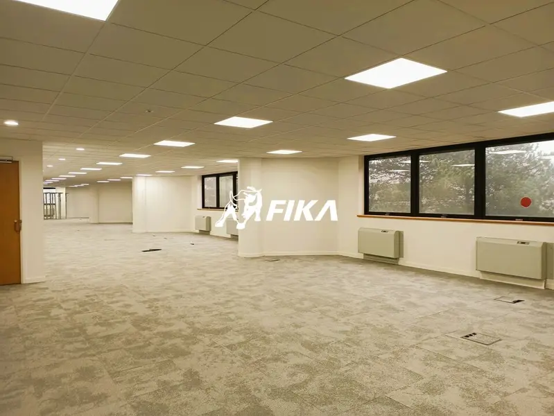 A LOUER BUREAU 657 m² - (31700) BLAGNAC Aéroport