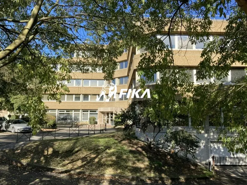 A LOUER BUREAUX 547 m² - (31100) TOULOUSE