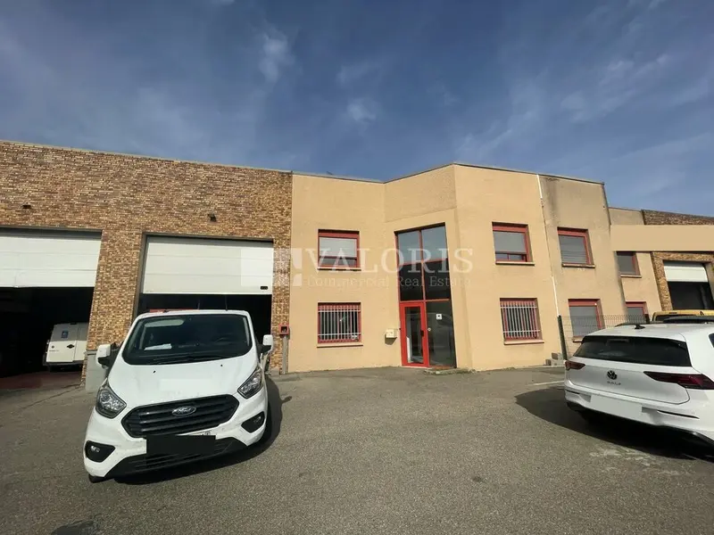 A louer Locaux d'activité 715m² Vénissieux