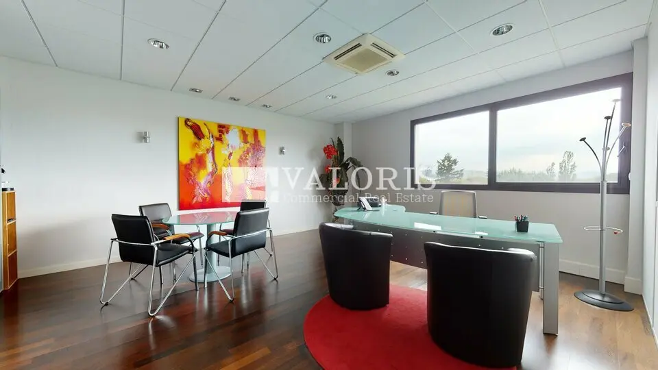 A vendre Bureaux 426.27m² Dardilly