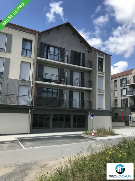 A vendre Local commercial  376.13m² Compiègne
