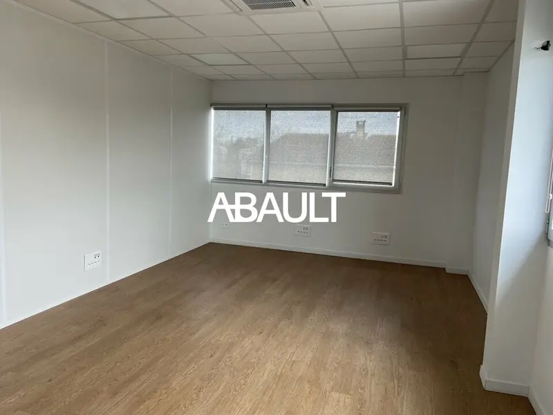 A louer Bureaux 105m² Cugnaux