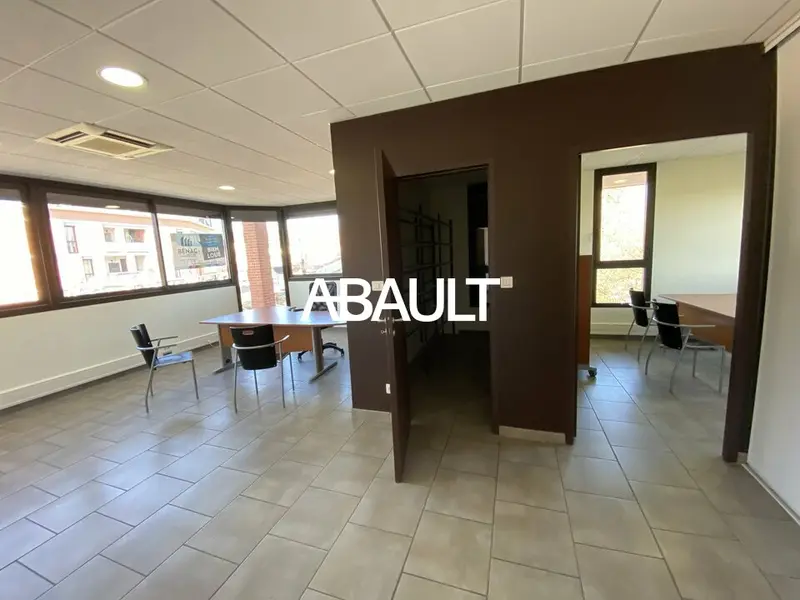 A LOUER BUREAU D ENVIRON 67M² HYPER CENTRE QUINT FONSEGRIVES