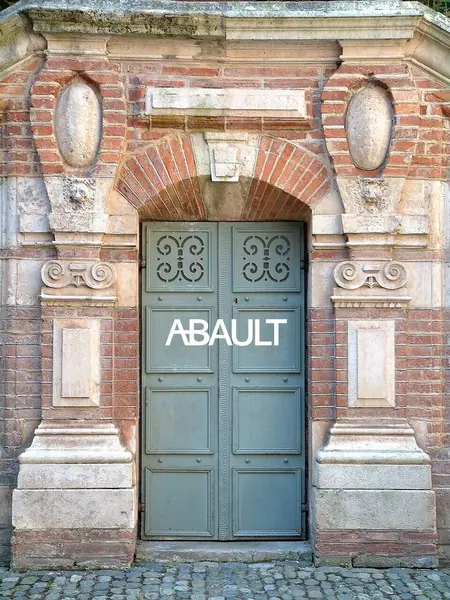 A VENDRE MURS COMMERCIAUX LIBRES - HYPER CENTRE VILLE TOULOUSE 31000