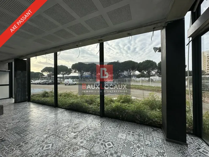 A louer Local commercial  537m² Avignon