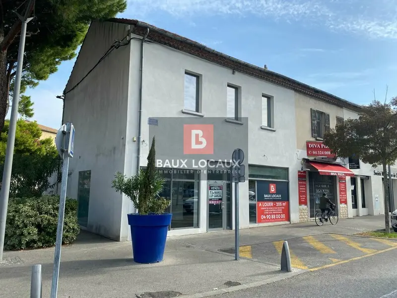 A vendre Local commercial  205m² Sorgues