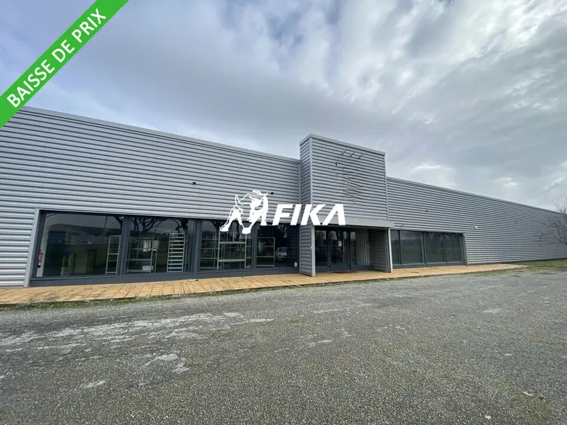 A VENDRE LOCAL D'ACTIVITÉ 1700 m² - (31860) PINS-JUSTARET