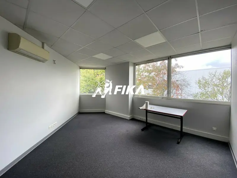 A LOUER BUREAUX 160 m² - (31100) TOULOUSE BASSO CAMBO