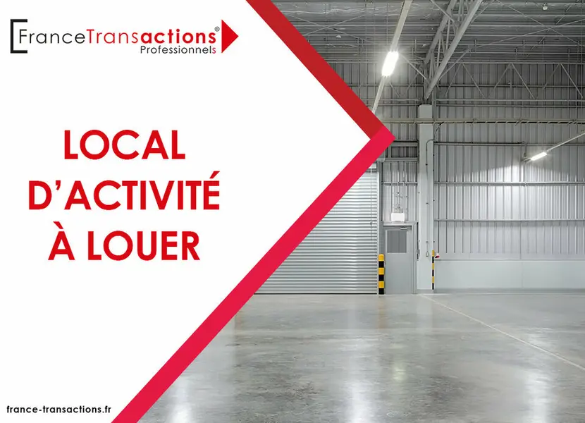 À LOUER  BUREAUX 325 M² SUR TERRAIN CLOS DE 1 522 M² AVEC PARKING