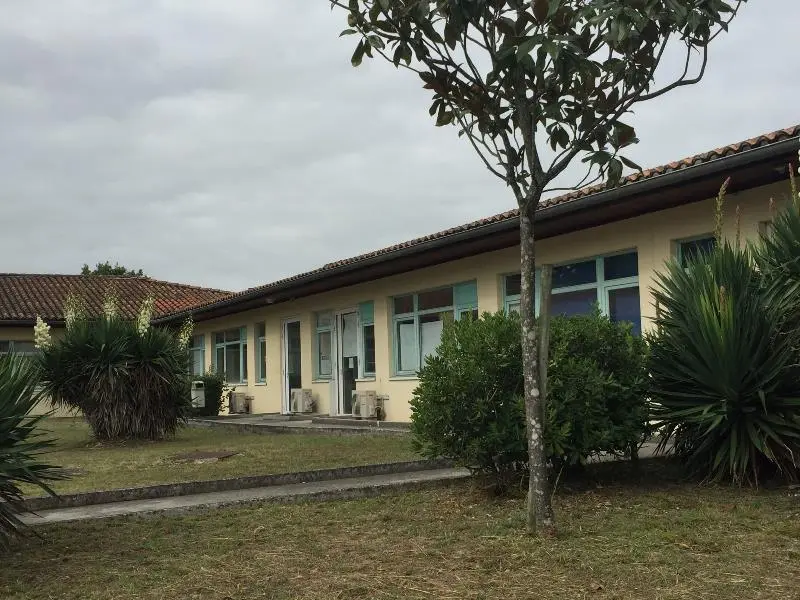 A louer Bureaux 57m² Gradignan