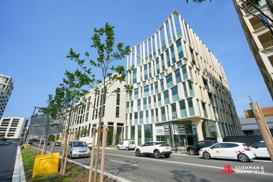 Bureaux de 4 134 m² divisibles à louer à Bordeaux Euratlantique 