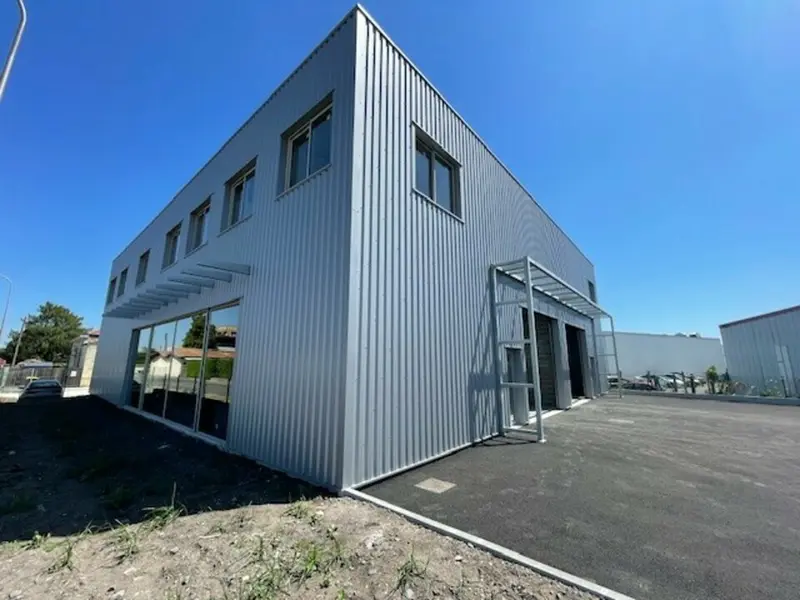 Entrepôts neuf à louer - Zone du Phare à Mérignac