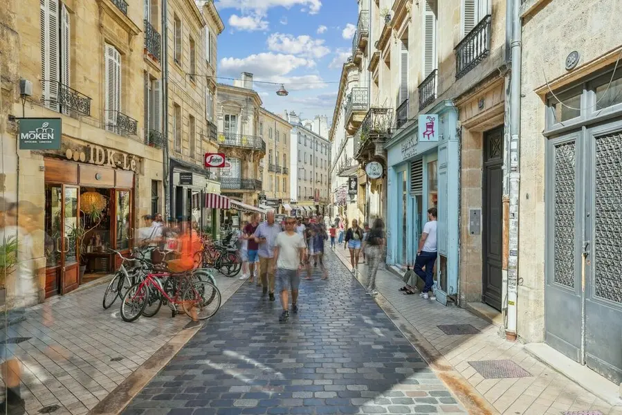 A LOUER - QUARTIER SAINT PIERRE