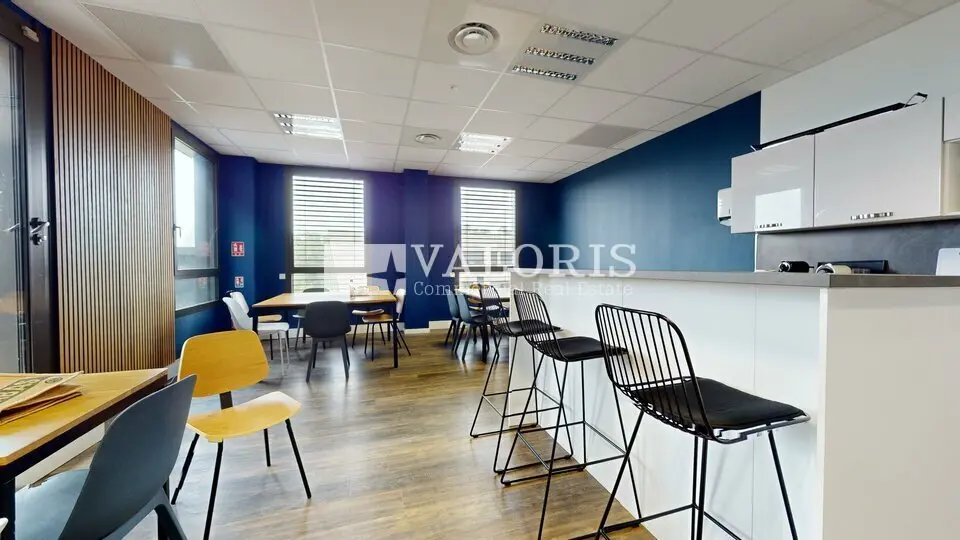 Au 2ème étage des TERRASSES DES BRUYERES