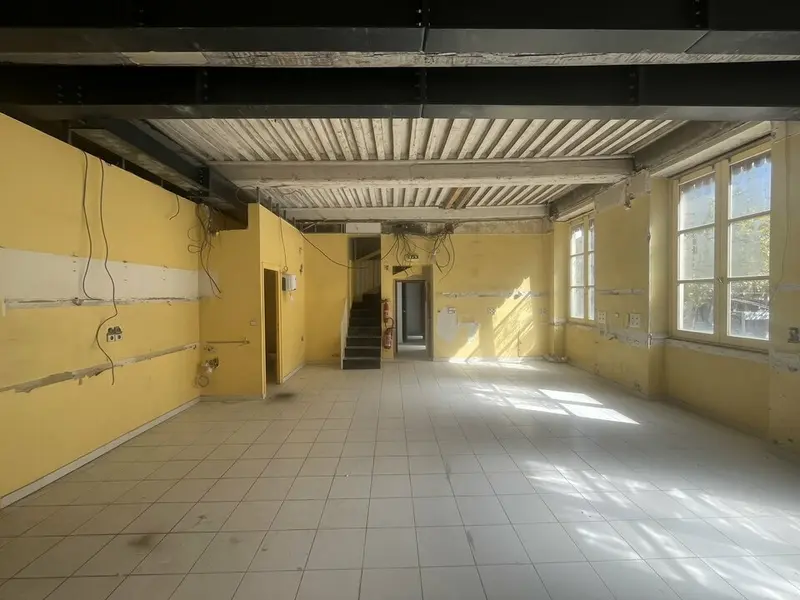 A louer Bureaux 213.05m² Lyon 04