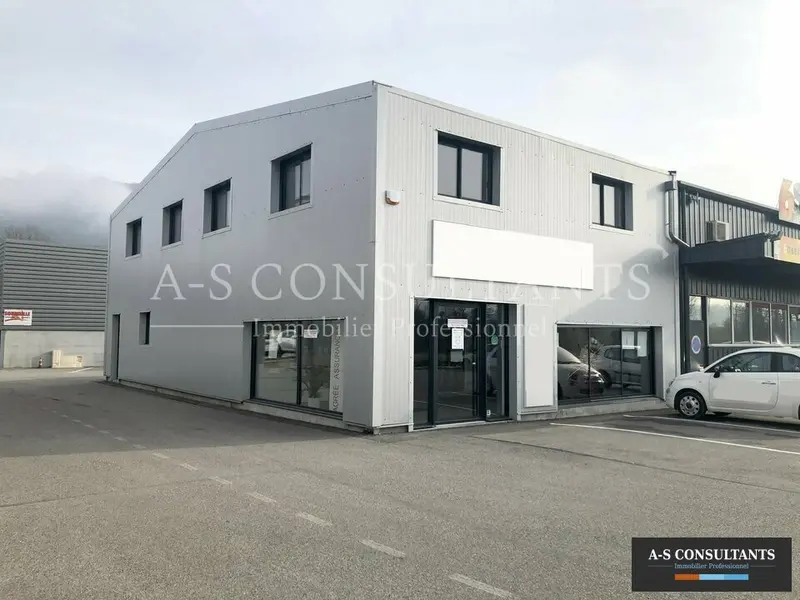 A vendre Local commercial  375m² Belley