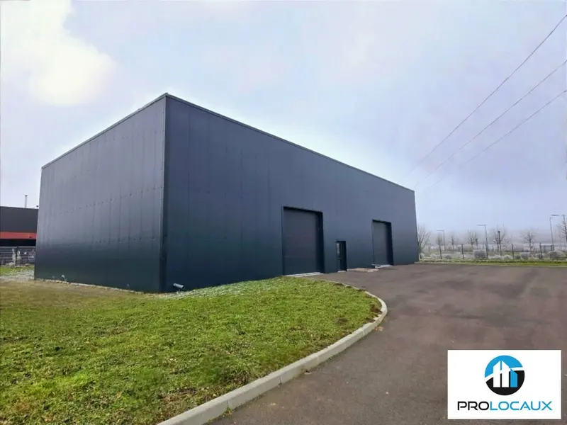 A vendre Locaux d'activité 500m² Flixecourt