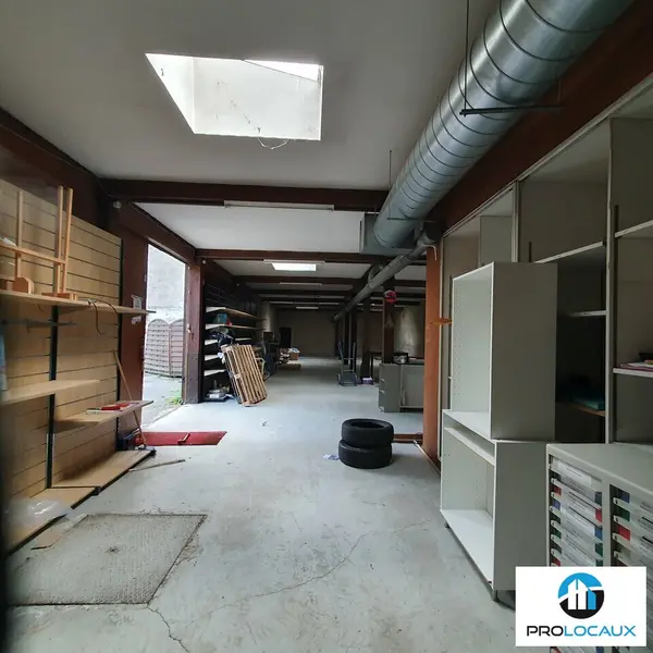 A louer Local commercial  750m² Échirolles