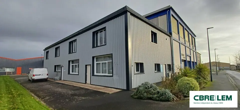 SUD DE CAEN PROCHE DU BOULEVARD PERIPHERIQUE.