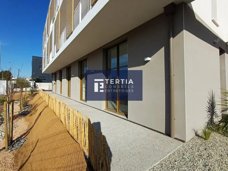 LOCAL COMMERCIAL - RARE SUR LE SECTEUR