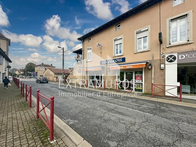 A vendre - Bar PMU FDJ Le Gaulois - JASSANS RIOTIER