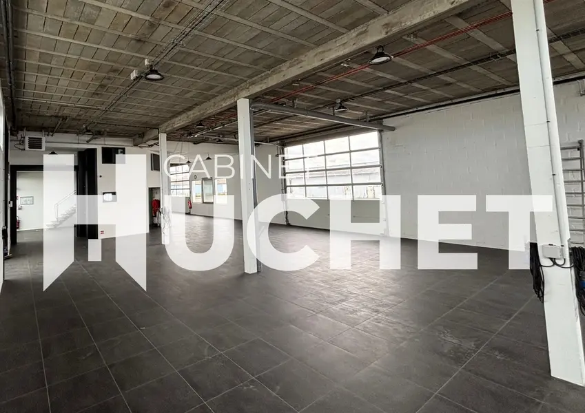 14. A LOUER Local commercial avec visibilité no1 ouest de CA