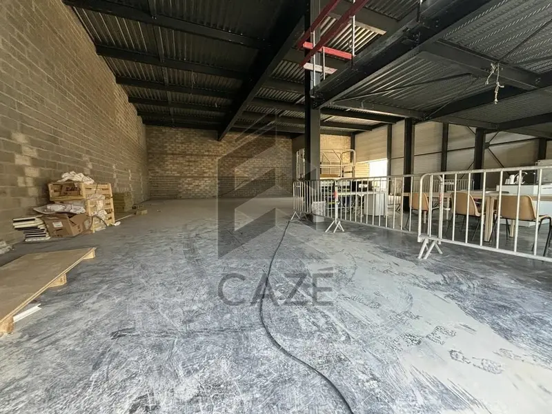  PROCHE DE L'A10 ET DE LA ROCADE SORTIE 27  