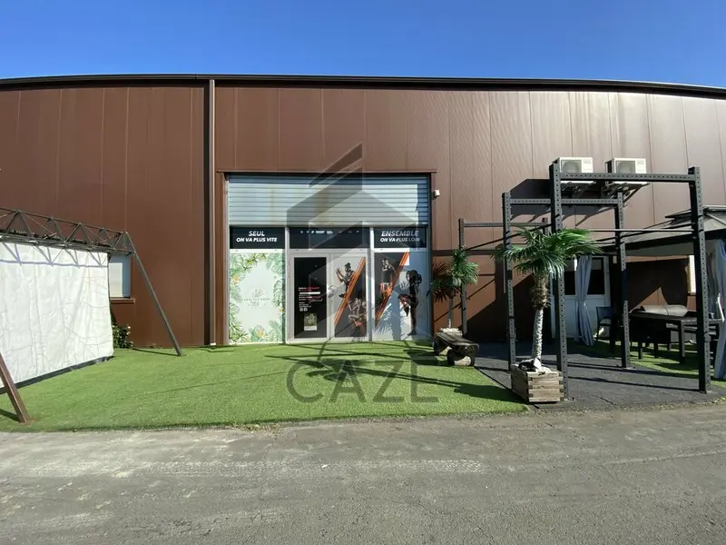 LOCAL D'ACTIVITE - PROXIMITE ROCADE