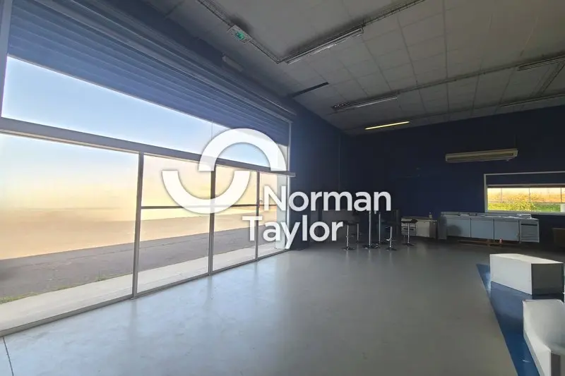 A louer Locaux d'activité 555m² Béziers