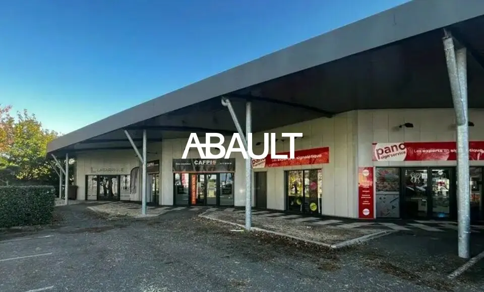 LIBOURNE LOCAL COMMERCIAL A LOUER DE 126 M2 ENVIRON