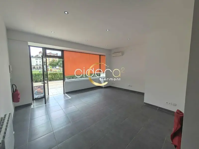 A louer bureaux avec vitrine 74m² Centre-ville de Vichy (03200)