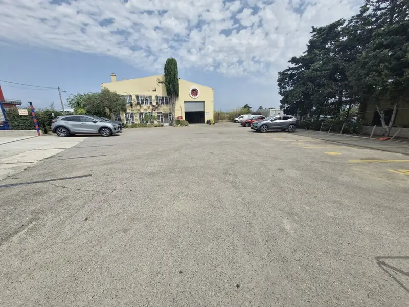 A louer Locaux d'activité 1160m² Châteauneuf-les-Martigues