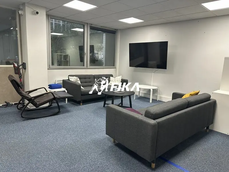 A LOUER BUREAUX - 224 m² - (31100) TOULOUSE 